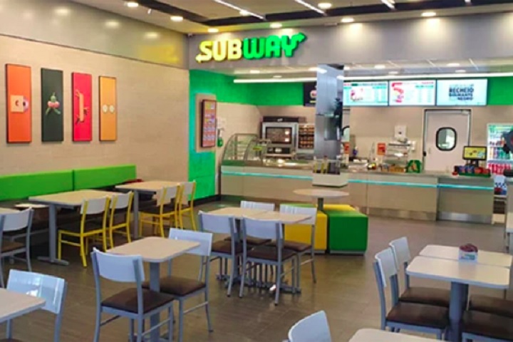 Um relatório de 2020 do Springfield News-Leader já havia documentado casos de almôndegas sendo armazenadas em condições inadequadas em uma unidade do Subway, reforçando essas preocupações.