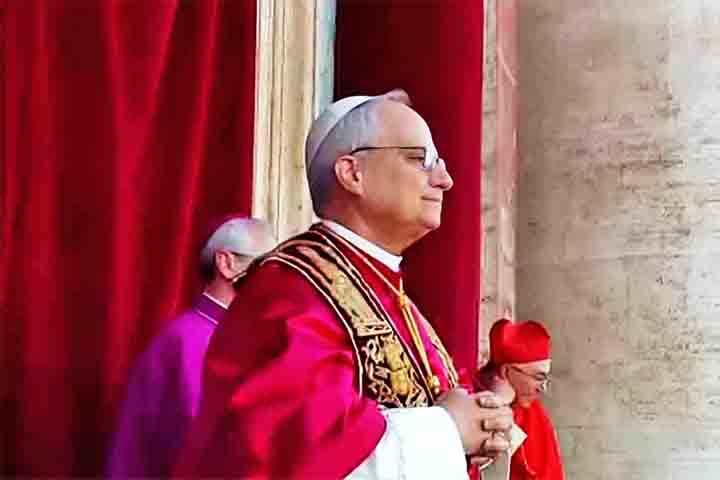 Com grande parte de sua missão religiosa tendo acontecido na América Latina, especificamente no Peru, Prevost se destacou e cresceu dentro da hierarquia da Igreja, até chegar ao alto escalão do Vaticano.