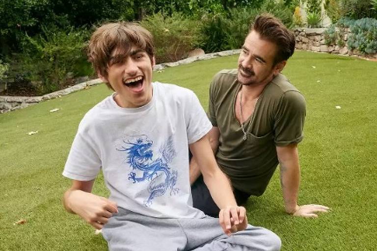 Nem todo mundo sabe, mas o ator Colin Farrell mantém uma fundação para ajudar pessoas que sofrem de deficiências intelectuais. É que Colin tem um filho, James, portador da síndrome de Angelman, um distúrbio que não causa dor, mas que impõe limitações físicas e de raciocínio, além de provocar convulsões.