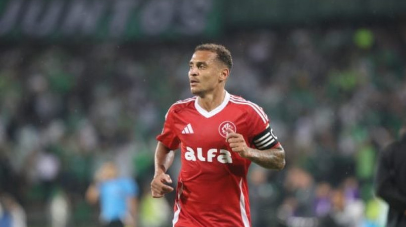 Colorado foi dominado pelo Atlético Nacional e perdeu por 3 a 1, nesta quinta-feira (8), fora de casa