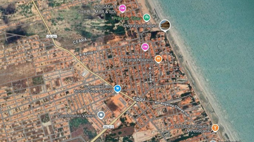 Divisa do Ceará com o Rio Grande do Norte, pelos municípios de Tibau e Icapuí