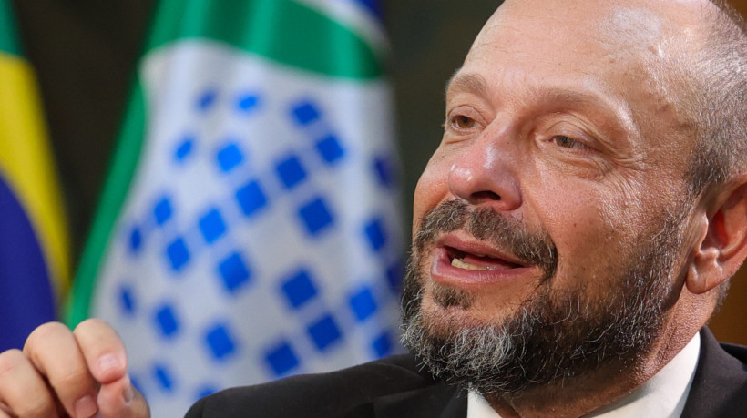 O presidente do INSS, Gilberto Waller, explica que notificação será feita a partir do dia 13