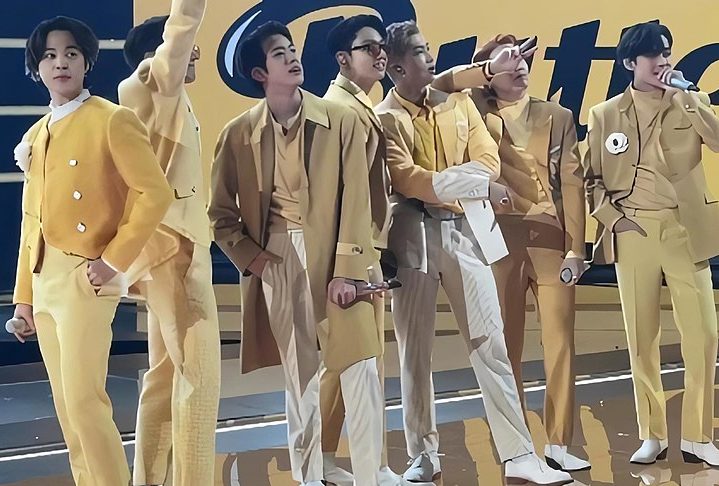 A partir de 2016, o grupo experimentou um crescimento exponencial em popularidade internacional, impulsionado por hits como DNA, Fake Love e Boy With Luv.