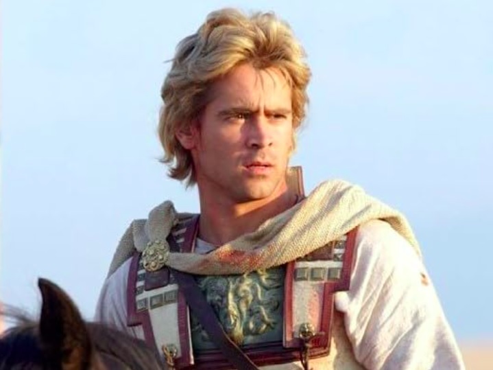 Em 2004, Farrell recebeu elogios da crítica por sua interpretação do lendário líder militar Alexandre, o Grande em Alexandre, do diretor Oliver Stone.