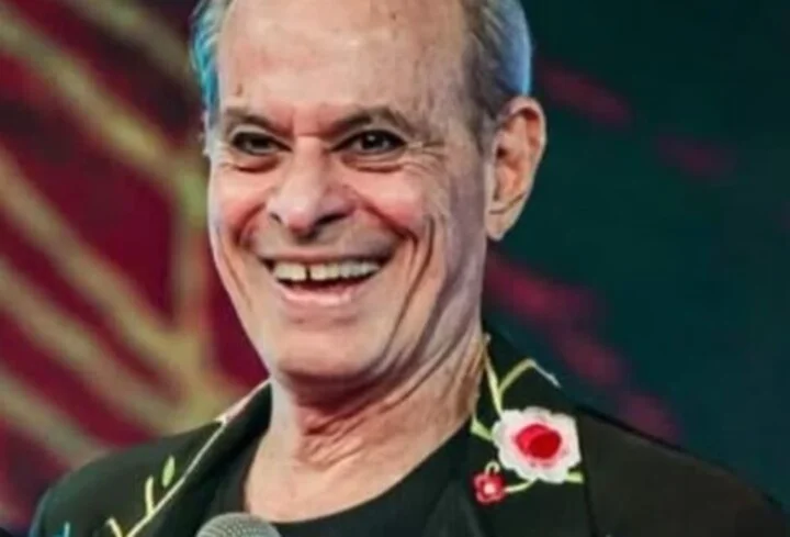 Em entrevista ao site “GShow”, o cantor contou que teve acesso ao roteiro e presenciou várias gravações no set de filmagens. “Fiquei satisfeito quando vi porque tudo que está ali é verdade, sem nenhum pudor de contar a minha vida com meu pai, minha família, meus amores”, afirmou.

