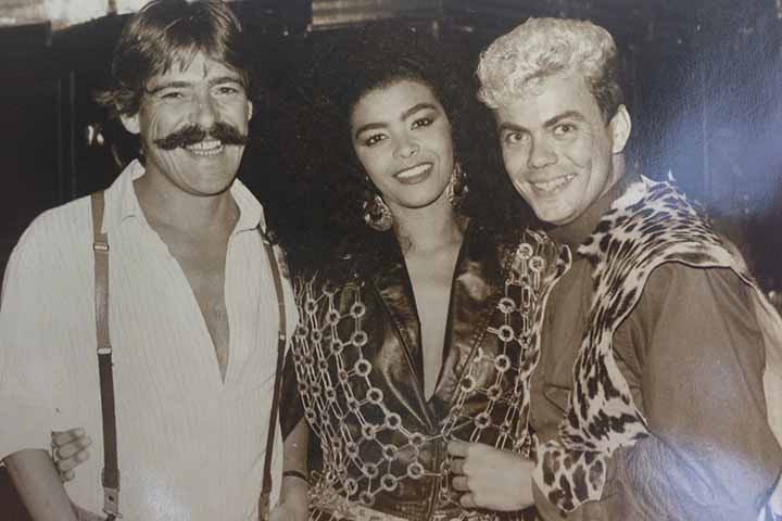 Possui mestrado e doutorado em Letras (Ciência da Literatura) pela Universidade Federal do Rio de Janeiro, além de dois pós-doutorados, também pela UFRJ.