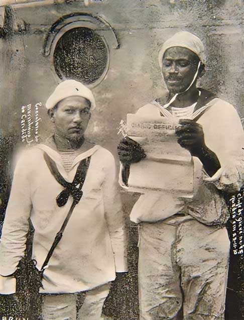 Diante disso, pediu ao então presidente Nilo Peçanha (1867-1924), o fim da chibata, que era utilizada como castigo dentro da Marinha brasileira. O ato havia sido abolido em um dos primeiros atos do regime republicano, em 1889, assinado pelo presidente marechal Deodoro da Fonseca. Porém, seguia acontecendo internamente.