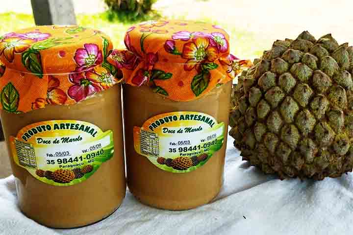 Desse modo, o marolo oferece benefícios nutricionais importantes. A fruta contém vitaminas A, C, E e do complexo B, além de ferro, fósforo, cálcio, fibras e lipídios.