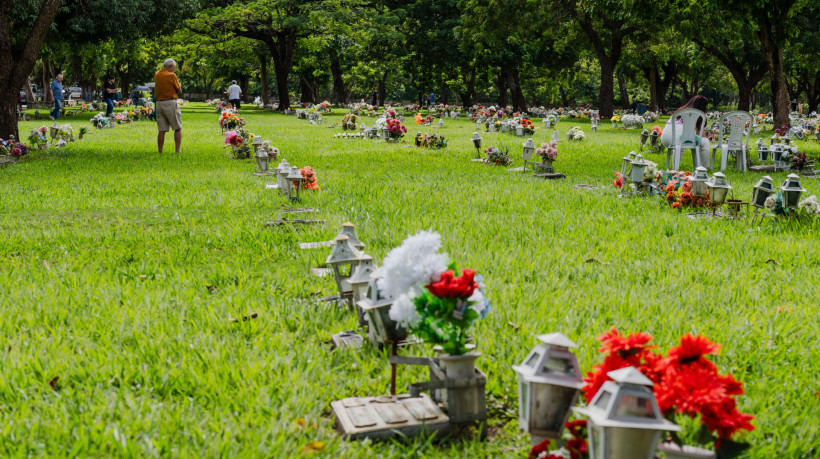 Imagem de apoio ilustrativo. Em Fortaleza, cemit&eacute;rios p&uacute;blicos e privados fornecem &agrave; popula&ccedil;&atilde;o uma op&ccedil;&atilde;o de resguardar a mem&oacute;ria de entes queridos e amigos