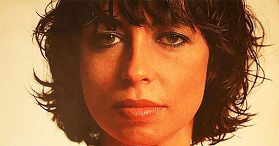 Em 1986, sua saúde piorou. Nara tinha tumor no cérebro e, aos poucos, passou a ter dificuldade em memorizar as letras das músicas, o que a abalou profundamente. 