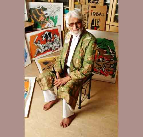 MF Husain, chamado de “O Picasso da Índia”, levou 13 anos para finalizar a obra de cerca de 4 metros de comprimento. 
