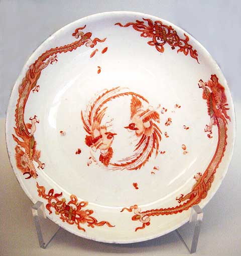 A cidade de Limoges, na França, é mundialmente famosa por sua porcelana. Desde o século XVIII, a cidade se destacou na produção de porcelana fina, caracterizada por sua pureza, delicadeza e resistência.