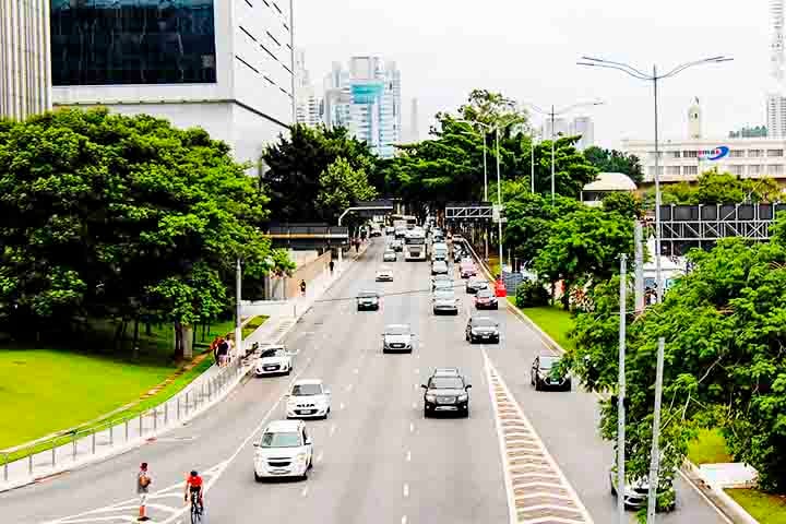 No entanto, São Paulo e Rio de Janeiro continuam liderando o ranking, refletindo sua infraestrutura consolidada e forte demanda imobiliária. Veja o ranking!