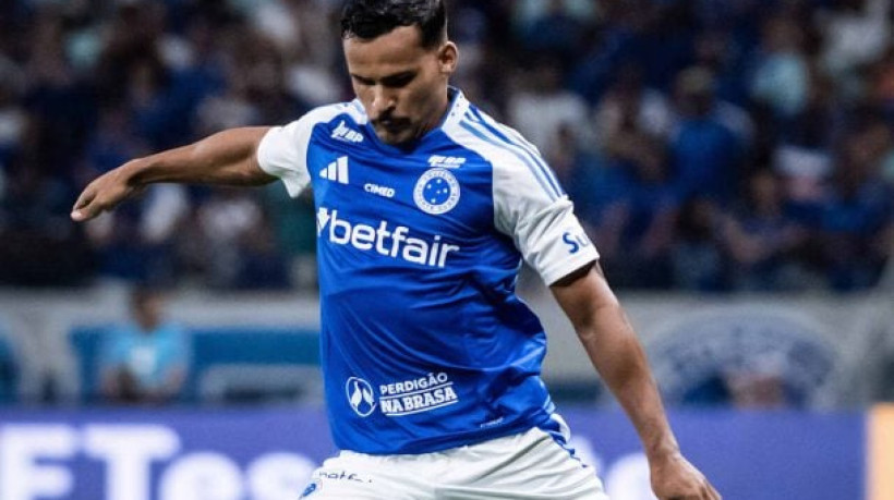 Lateral-esquerdo fez boa partida na goleada sobre o Sport no último domingo (11) e destacou evolução em seu desempenho na equipe