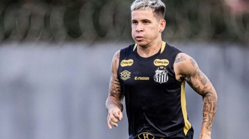 Atacante não balança as redes desde quando ainda defendia o Grêmio e tenta encerrar seca contra o Ceará, pelo Brasileirão