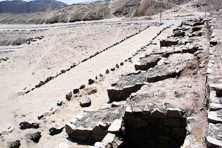 Os edifícios possuem tamanhos e formatos próprios. Segundo os pesquisadores, isso se deve à finalidade específica que cada um deles tinha para a civilização da época. 