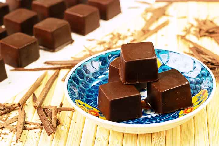 Com as novas tecnologias empregadas nas máquinas de fabricação de chocolate, o trabalho manual foi reproduzido. Então,  ocorreu o aumento da escala de produção do doce, que rapidamente caiu no gosto popular no Brasil, não só na Páscoa.