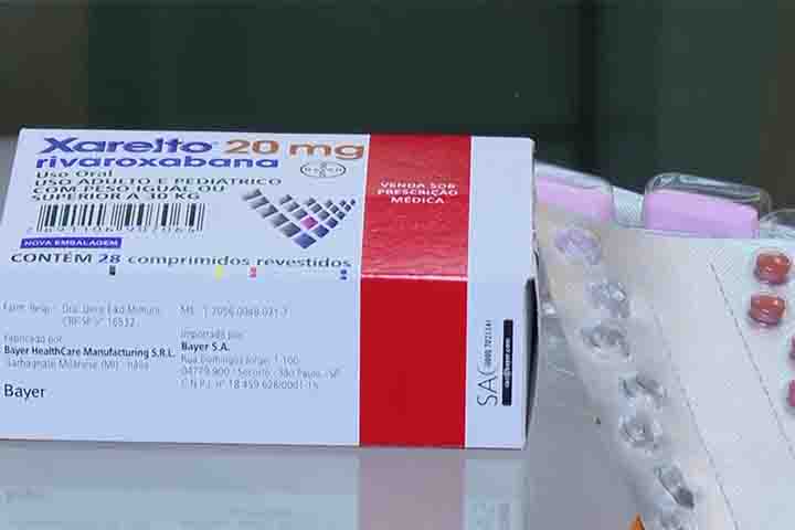 O médico mais indicado para se consultar em caso de suspeita de trombose é o angiologista. Esta especialidade, portanto, é a mais indicada para fazer o diagnóstico e orientar o tratamento de problemas que afetam os vasos sanguíneos.