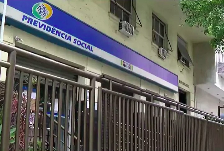 Outra opção é enviar e-mail para acordo.mensalidade@inss.gov.br com a descrição do ocorrido. O INSS solicitará à entidade a comprovação ou devolução dos valores. 