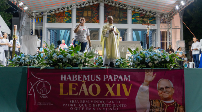 FORTALEZA-CE, BRASIL, 13-05-2025: Procissão de Nossa Senhora de Fátima. (Foto: Fernanda Barros/O Povo) 