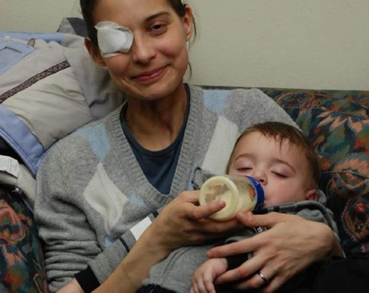 Ela encarou cada gravidez como um presente de Deus, mesmo sabendo dos obstáculos que teria pela frente. Nascida na Itália em 30 de janeiro de 1984, a jovem faleceu em 13 de junho de 2012, aos 28 anos. 