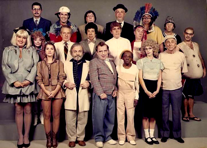 A escolinha antiga, criada por Chico Anysio, está em cartaz no canal Viva, diariamente, às 18h45