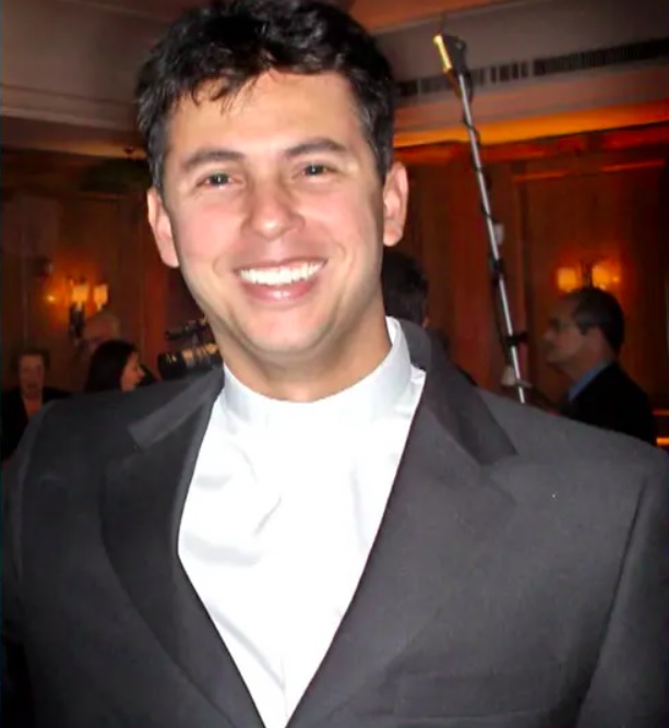 Em 1° de maio de 2009, enquanto surfava com amigos, Guido foi vítima de afogamento na Praia do Recreio. Sua morte causou grande comoção em todo o Brasil. Em 20 maio de 2023, ele foi declarado Venerável pela Igreja Católica, a primeira etapa no processo de beatificação. 