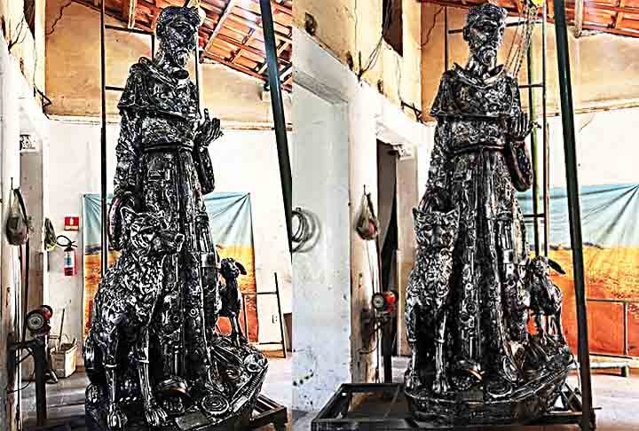 Um dos santos mais populares da igreja católica, São Francisco de Assis ganhou recentemente mais uma escultura em solo brasileiro. A imagem foi inaugurada na filial da rede de farmácias Pague Menos, em frente ao Aterro da Praia de Iracema, em Fortaleza.