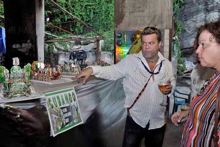 Em 2006, foi carnavalesco da Viradouro e, no ano seguinte, assumiu a Porto da Pedra. Dois anos depois, se afastou, mas foi convidado para participar da comissão de carnaval da São Clemente. No ano de 2009, esteve mais uma vez na Viradouro e logo depois na Cubango.