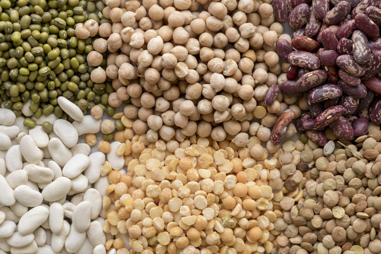 As leguminosas que mais tem tendência assim como o feijão de causar gases é o repolho, brócolis e até mesmo couve-de-bruxelas.