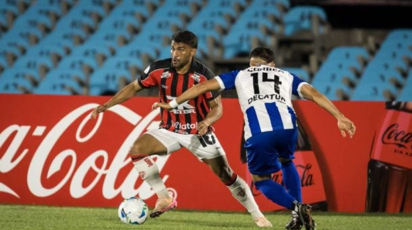 Leão da Barra marcou o tento decisivo já na reta final do segundo tempo