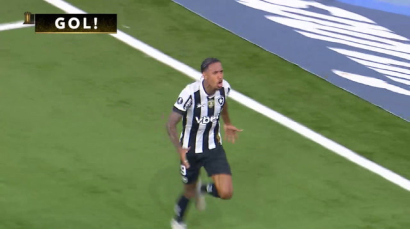 Rwan Cruz marca após cruzamento de Artur pela CONMEBOL Libertadores