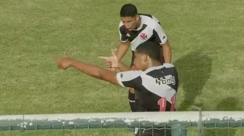 Cada atacante marca duas vezes em vitória nesta quarta-feira (14) pela décima rodada do Campeonato Brasileiro de base