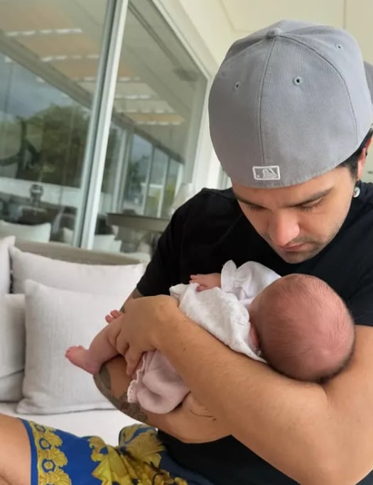 A nova rotina familiar revela um lado mais sensível e afetivo de Luan Santana, que tem emocionado os fãs com publicações espontâneas e declarações cheias de ternura.