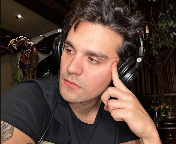 Luan tem mais de 300 indicações, além de pelo menos 216 prêmios. Ele tem cinco indicações para o Grammy Latino em 2010, 2012, 2017, 2019 e 2024, todos na categoria Melhor Álbum de Música Sertaneja.