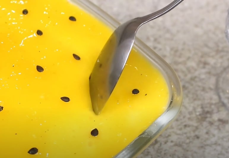 tem uma textura suave e delicada, com o equilíbrio perfeito entre o doce e o toque ácido do maracujá. Refrescante e fácil de preparar, agrada a muitos paladares.