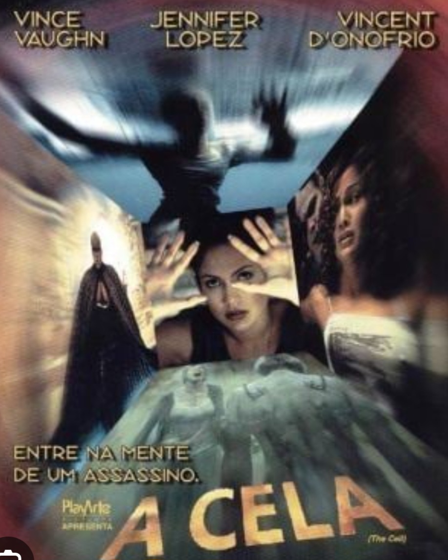 A psicóloga faz experiências com um dispositivo para entrar na mente de pacientes em coma e ver o que está acontecendo no inconsciente da pessoa. A pedido do agente do FBI, ela entra na mente de um serial killer em coma para localizar o paradeiro de sua última vítima.