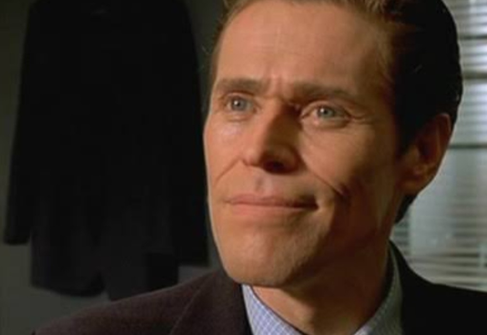 O filme conta a história de um homem dos anos 80 que leva uma vida dupla: durante o dia ele é banqueiro de investimentos em Wall Street e de noite é um assassino em série. 