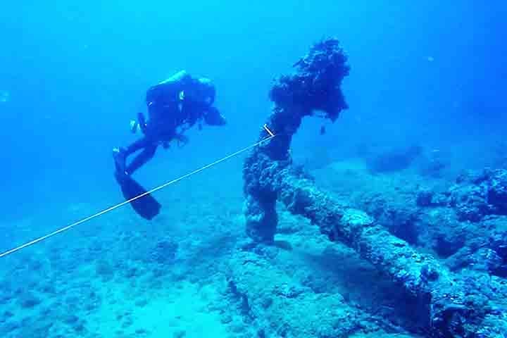 Esses naufrágios não são apenas depósitos de riquezas, mas também registros vivos da expansão marítima e dos eventos históricos que marcaram uma época.