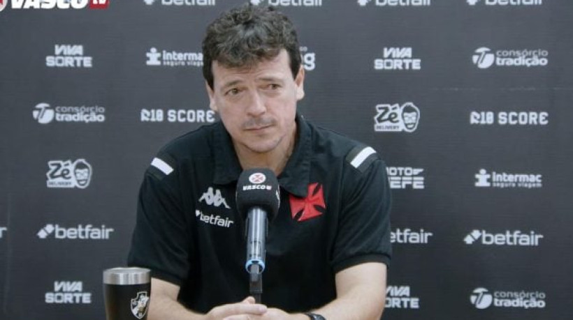 Apresentado de forma oficial, técnico analisa momento do Cruz-Maltino na temporada e afirma que meio-campista é 'indispensável' ao elenco