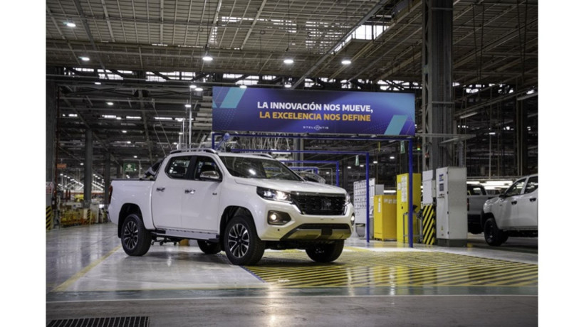 Stellantis inicia a produção da picape Fiat Titano no Polo Automotivo de Córdoba