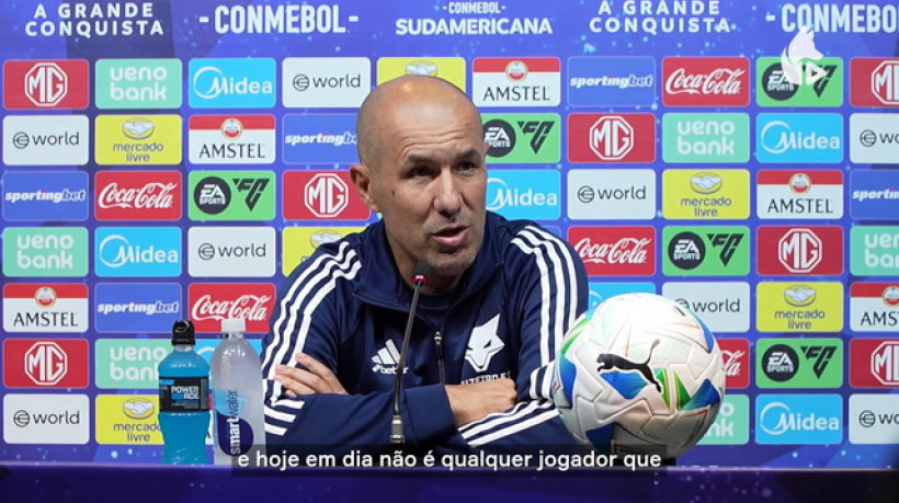 Leonardo Jardim: 'Jogadores mostraram que muitos dos reforços vieram de dentro'