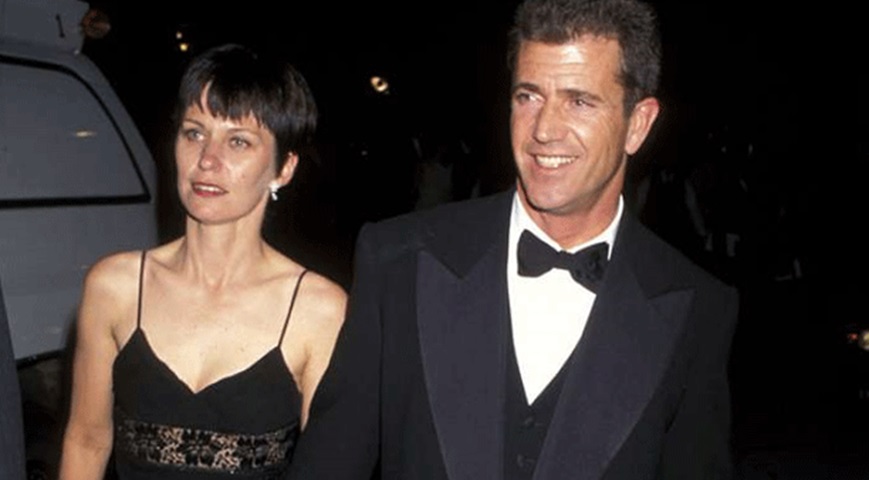 Anteriormente, o ator foi casado com Robyn Moore (1980-2009) , com quem teve Hannah (1980), os gêmeos Edward e Christian (1982), William (1985), Louis (1988), Milo (1990), e Thomas (1999). Mel Gibson é pai ainda Lucia Gibson (2009), fruto do relacionamento com Oksana Grigorieva (2009-2010).
