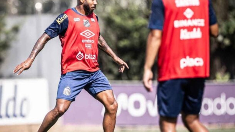 Peixe acertou a compra de Patrick no ano passado e pagaria o Galo em 12 parcelas, mas não quitou nem a primeira delas