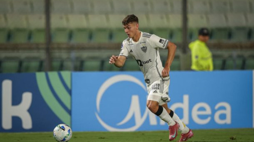 Clube tem pendências para resolver ao menos com Corinthians e Cuiabá, por Fausto Vera e Deyverson, respectivamente