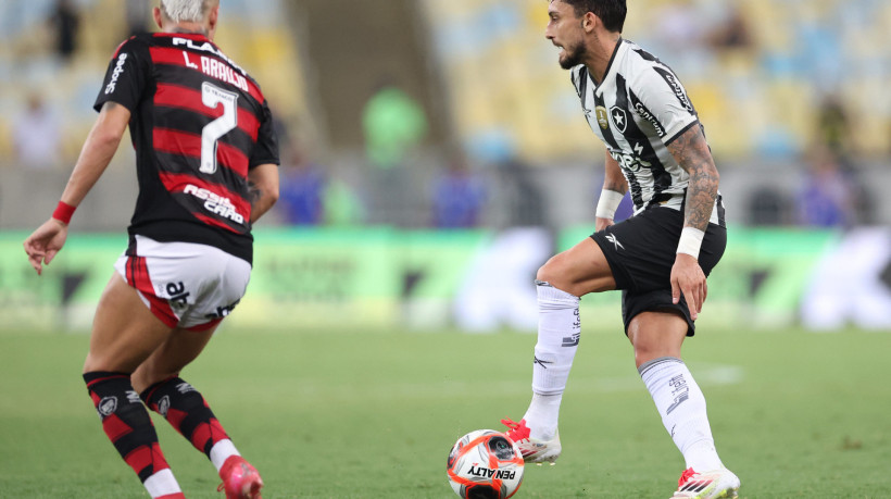 Flamengo e Botafogo se enfrentam hoje, 18, pelo Brasileirão. 