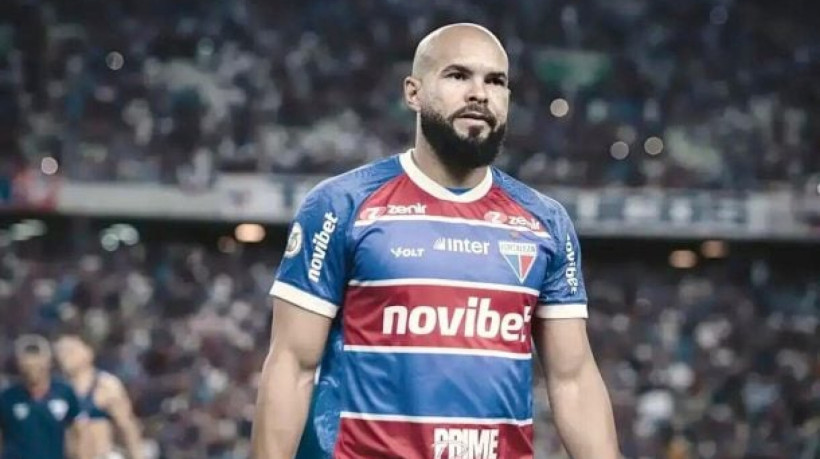 Com os dois primeiros volantes do elenco no departamento médico, o Tricolor vai ao mercado para suprir a ausência na posição antes do Mundial 