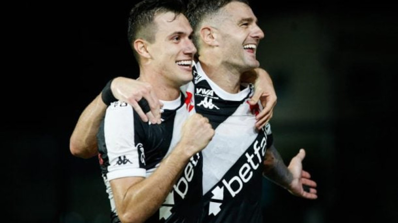 Atacante marcou duas vezes em vitória sobre o Fortaleza por 3 a 0 e agora é um dos artilheiros do Brasileirão e projeta mais sob batuta de Diniz