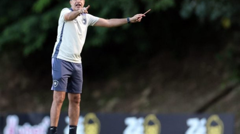 Contra o Flamengo, se optar por mudança no ataque, técnico português pode colocar em campo a 14ª formação em 15 jogos pelo Mais Tradicional 