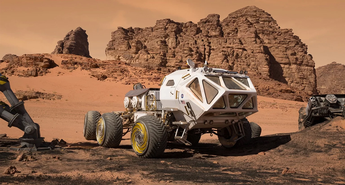 O filme também usou um modelo espacial de rover feito para as filmagens e que depois foi doado ao Museu Real do Automóvel, da Jordânia, como agradecimento pela hospitalidade. 